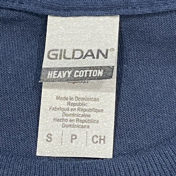 Gildan Tag Fox Running Graphic Shirt Chase Your Adventures Navy Shirt Size Small - Picture 10 of 15